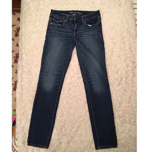 American Eagle mid rise straight leg jeans